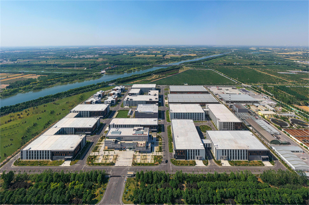 巖棉夾芯板在產(chǎn)業(yè)園中的應(yīng)用(圖1)