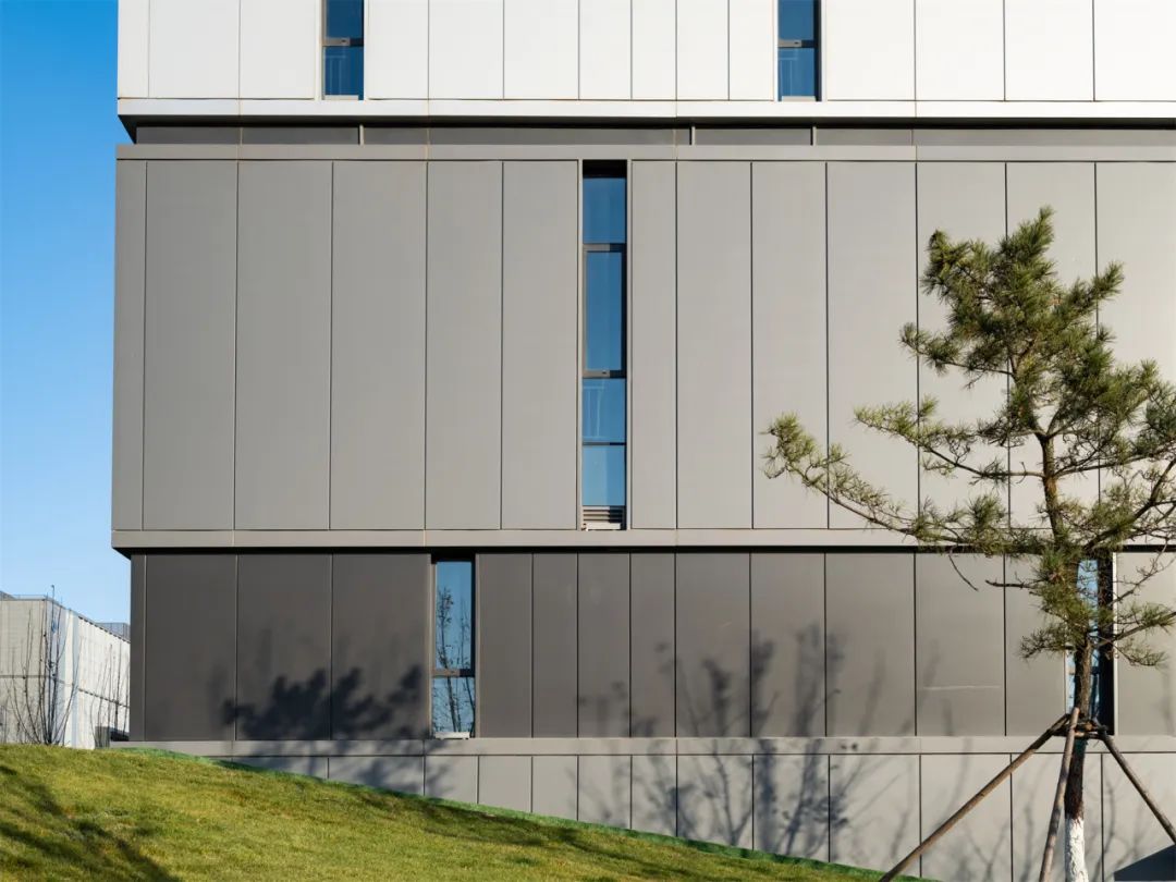 萬事達30天極速交付，賦能環磁山項目幕墻美學！(圖9)